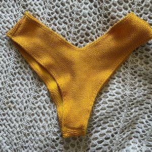 Skatie Sunshine Mandi bottoms size small